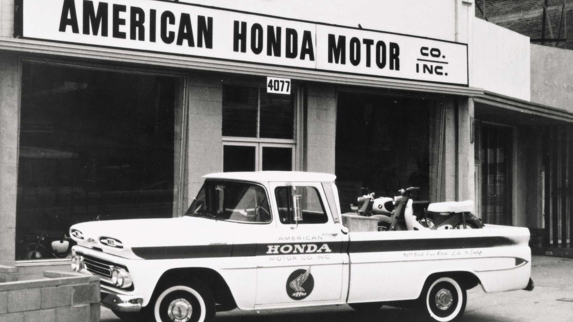 1961 Chevrolet Apache Honda