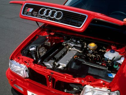 Audi S2 Coupe Motor