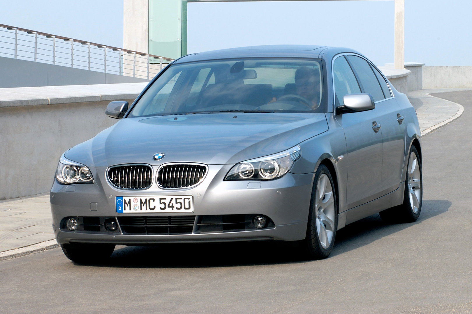 Coche del día: BMW 545i (E60)