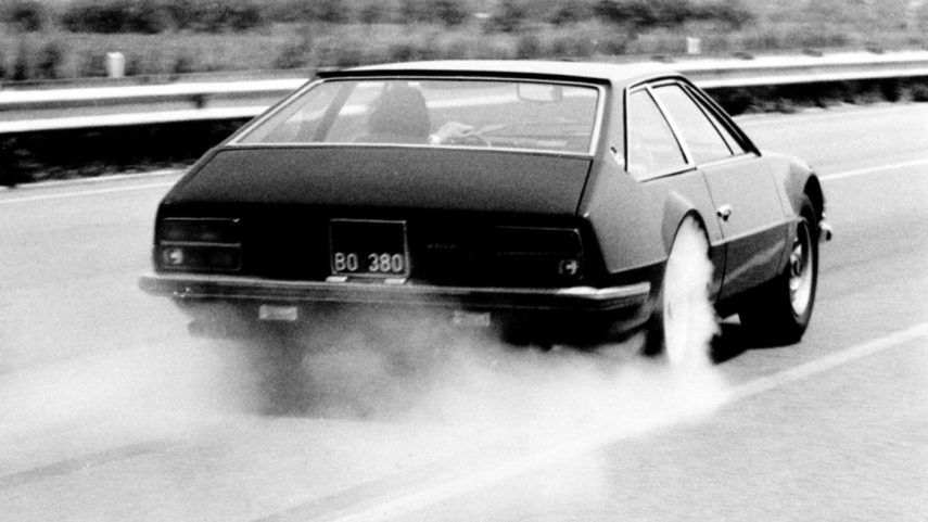 Lamborghini Jarama 400 GT 3