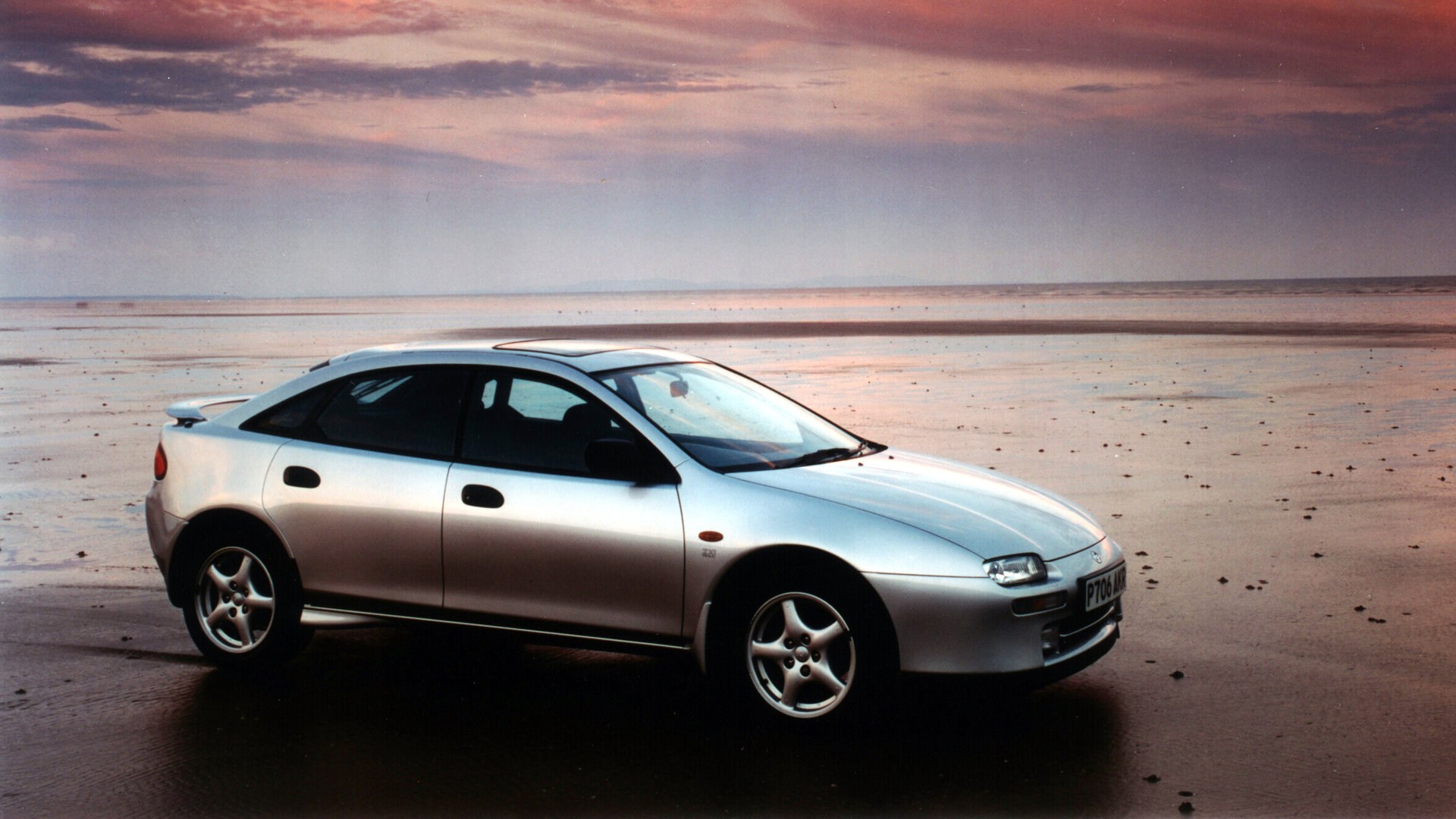 Coche del Día: Mazda 323 F 2.0 V6 (BA)
