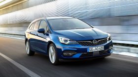 Opel Astra 2020 (1)