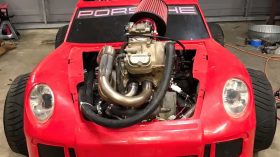 Porsche 911 juguete motor moto KTM (6)