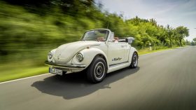 Volkswagen e Beetle (6)