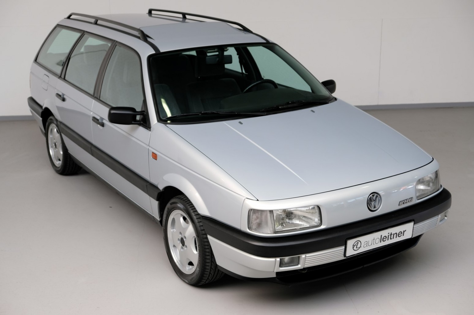 Volkswagen Passat Variant 2.8 VR6, el discreto familiar deportivo que podrías “estrenar”