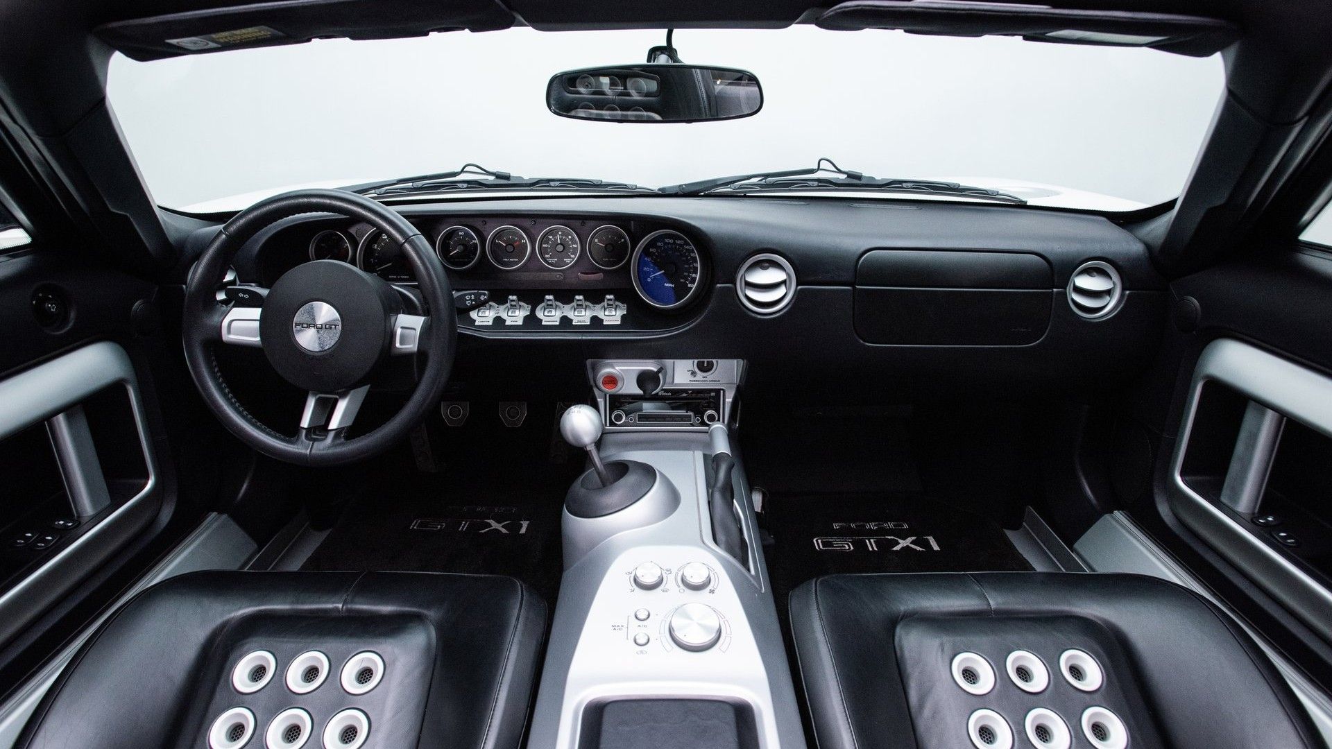 2005 Ford GT GTX1 Roadster Interior (3)