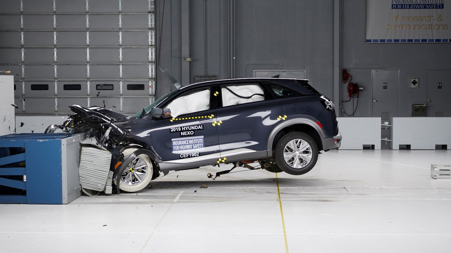 El Hyundai NEXO se somete a las pruebas de choque del IIHS