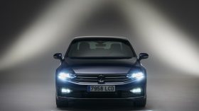 Volkswagen Passat 2020 (14)
