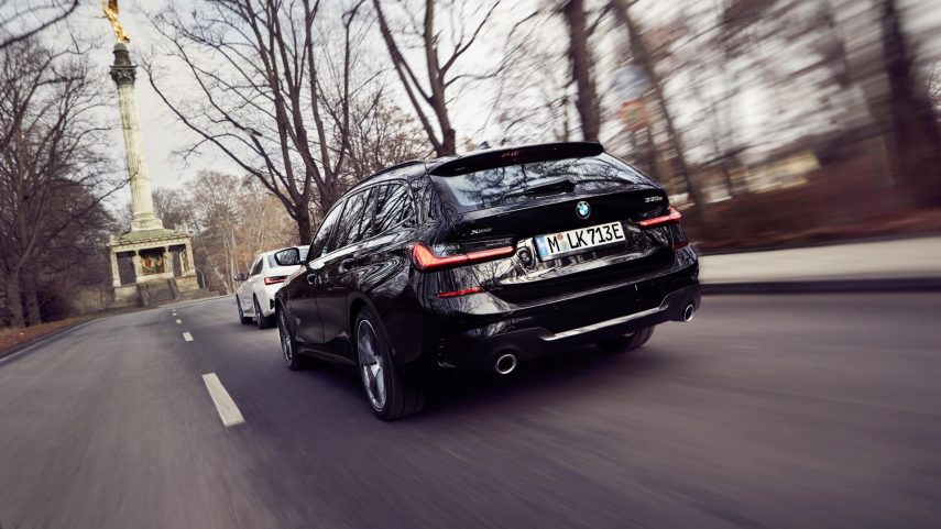 bmw 330e (2)