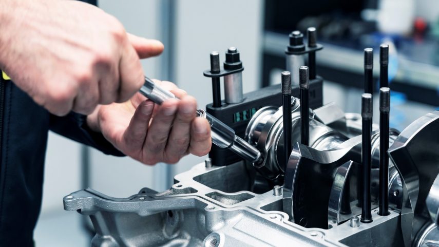 Aston Martin Motor V6 (3)