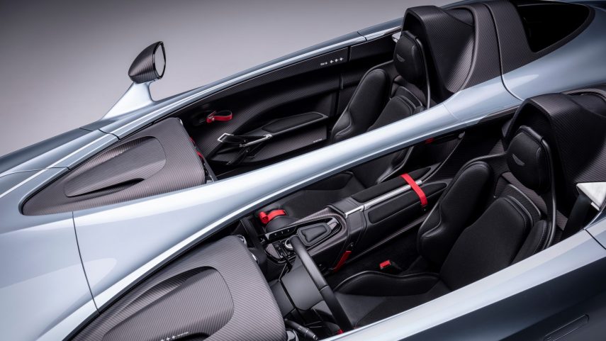 Aston Martin V12 Speedster (12)