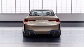 BMW Concept i4 14