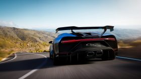 Bugatti Chiron Pur Sport 2020 (6)