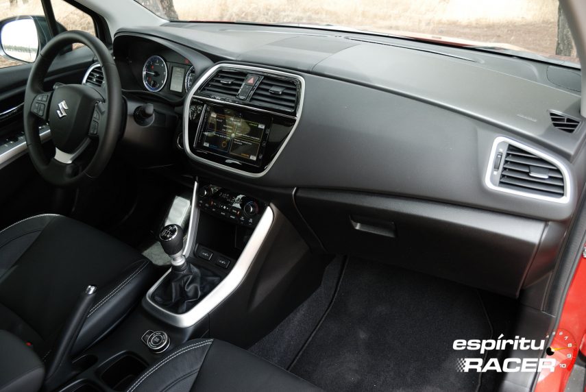 Contacto Suzuki S Scross DDiS 15