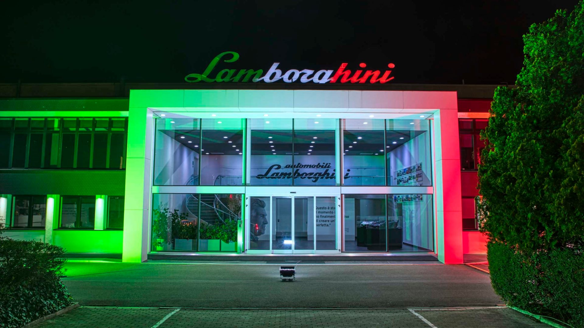Lamborghini logró un récord de ventas en 2019 gracias al Urus
