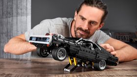 LEGO Dodge Charger Fast and Furious (11)