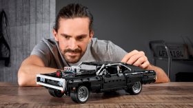 LEGO Dodge Charger Fast and Furious (8)