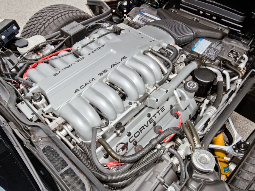 1993 Chevrolet Corvette Coupe ZR 1 motor