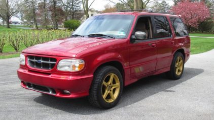 1998 Ford Explorer Saleen XP8 (1)