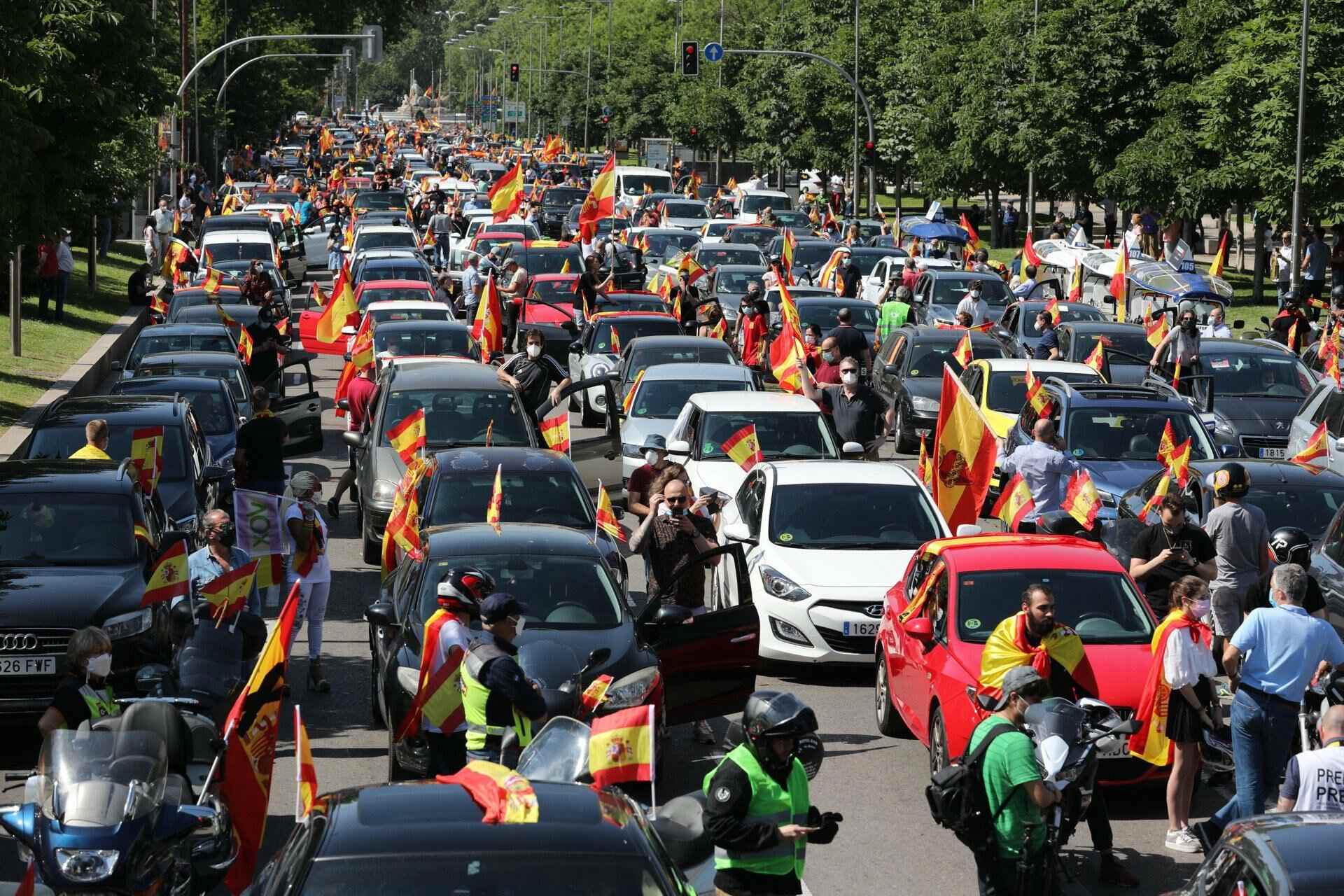 Conductores de toda España celebran la vuelta de los atascos en las ciudades