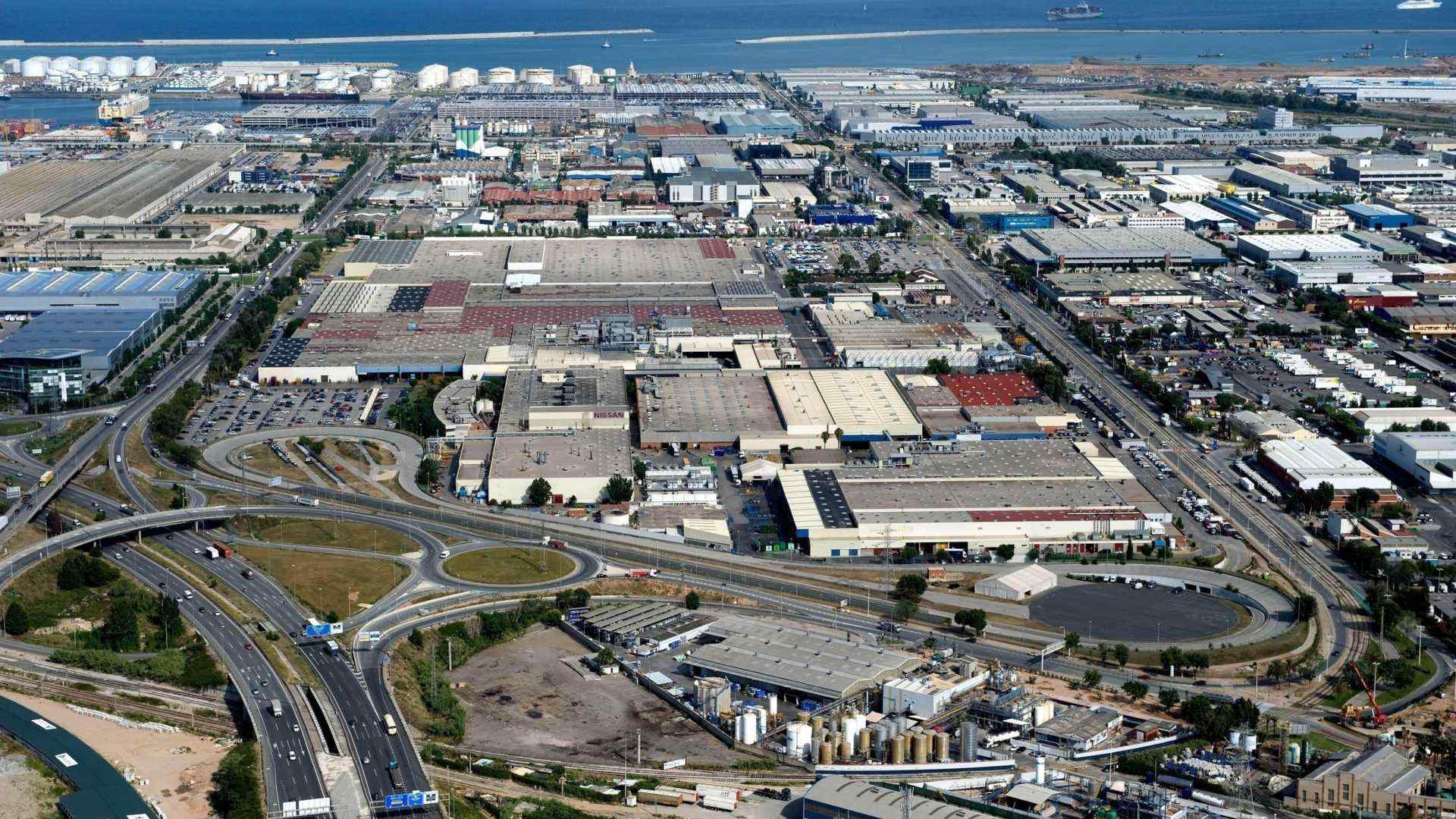 Nissan negocia mantener las fábricas de Barcelona hasta junio de 2021