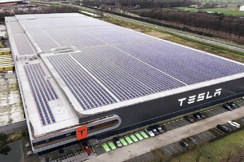 tesla gigafactory 4
