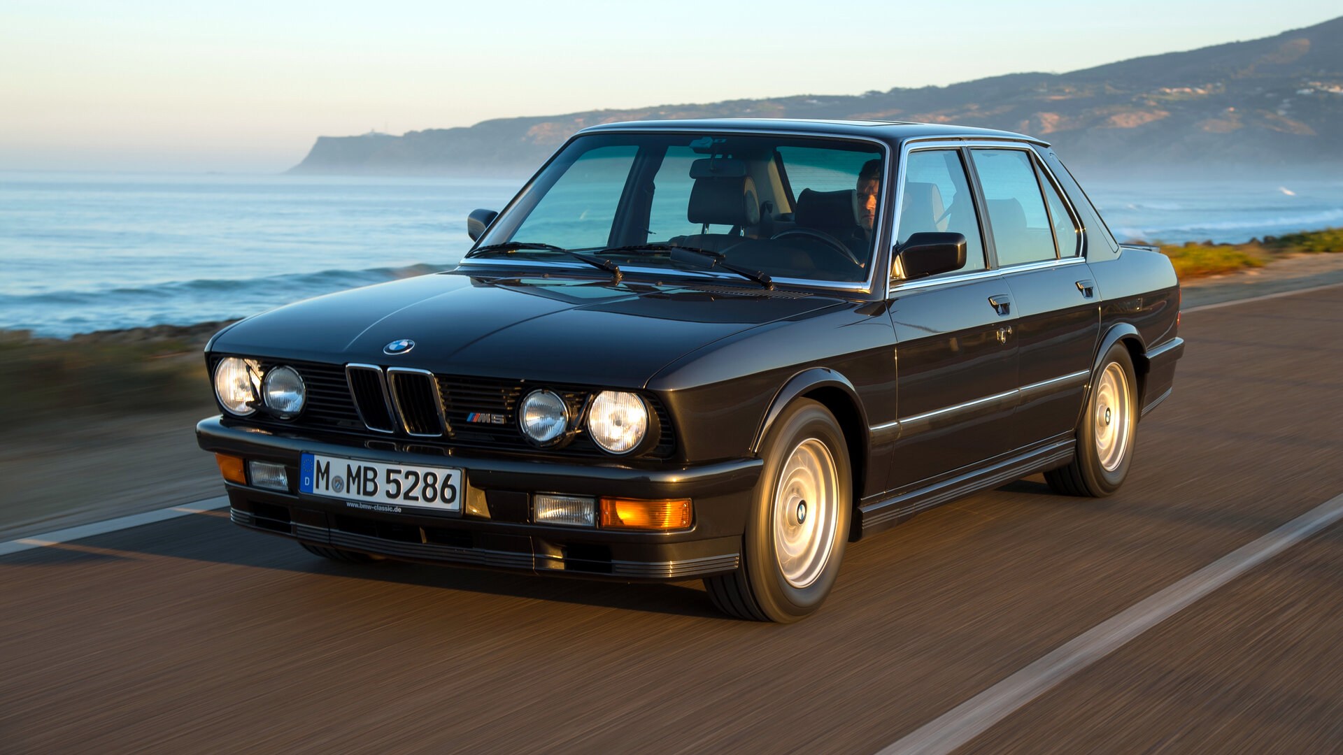 Coche del día: BMW M5 (E28)