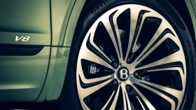 Bentley Bentayga 2020 11