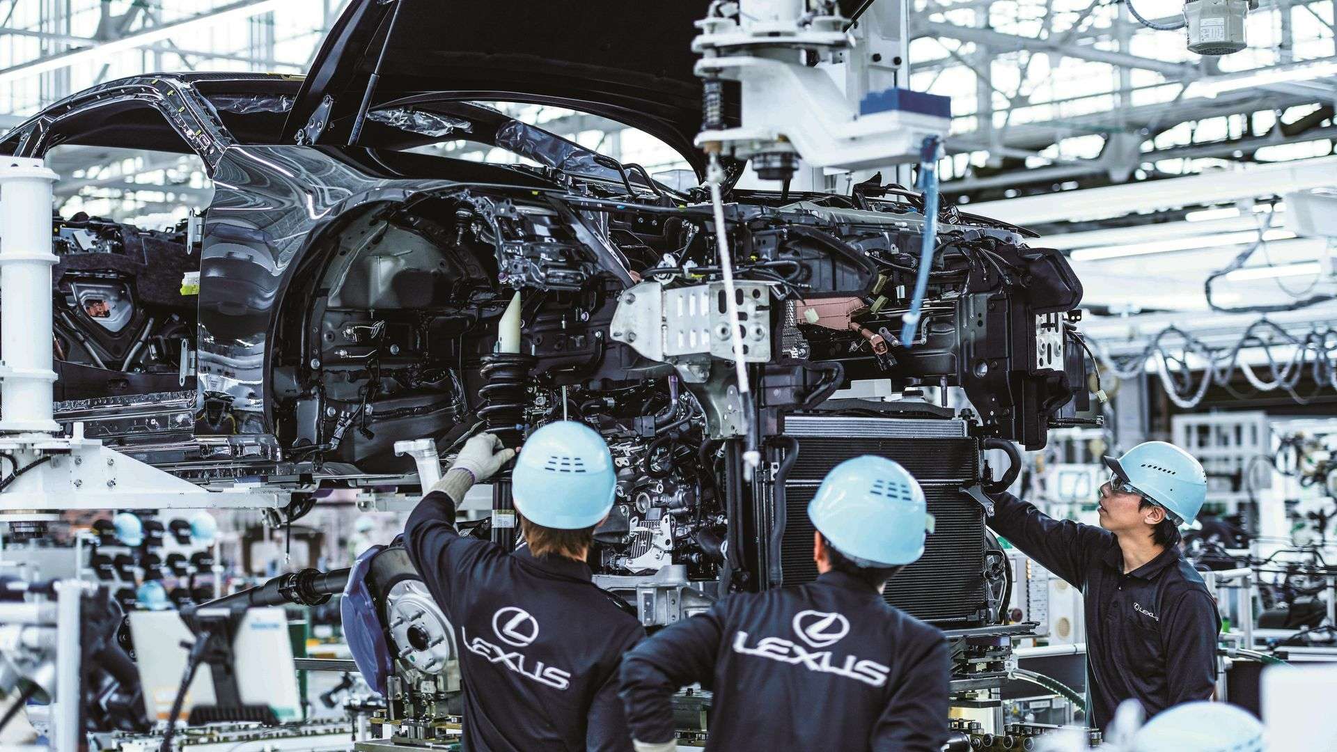 06 Lexus fabrica