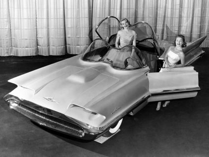 Lincoln Futura Concept Car 3
