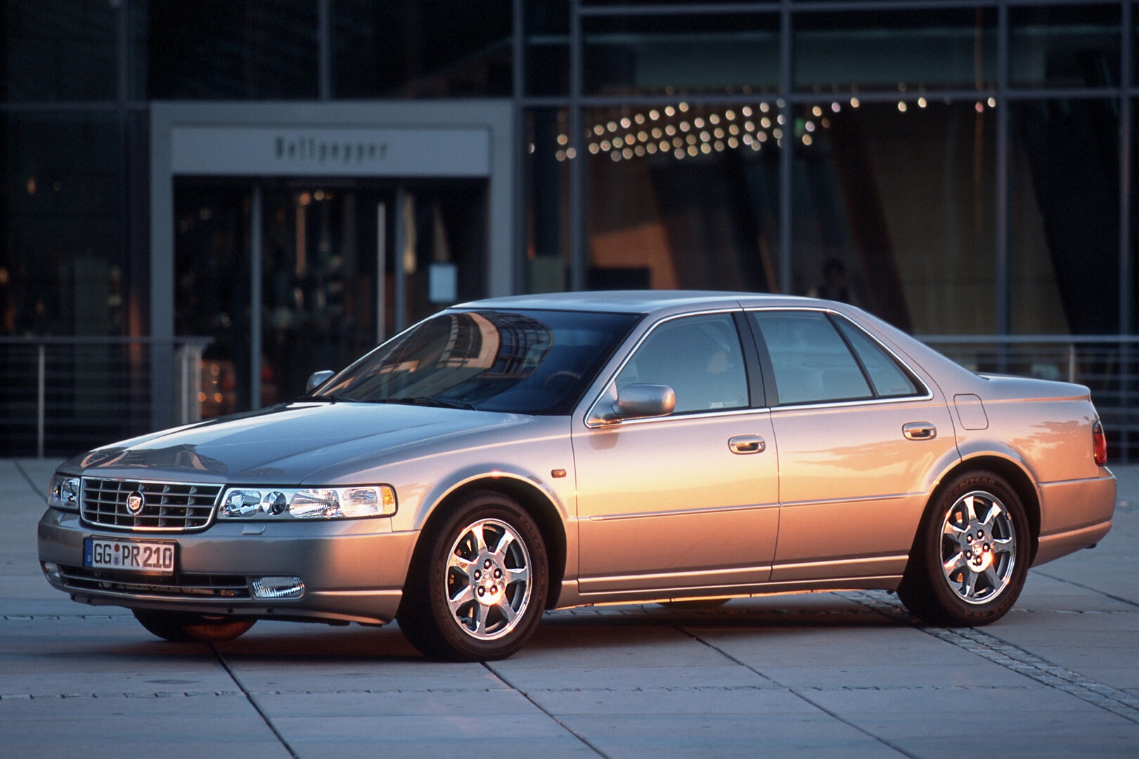 Cadillac Seville STS 4