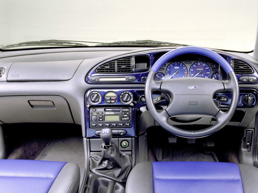 Ford Mondeo ST200 interior