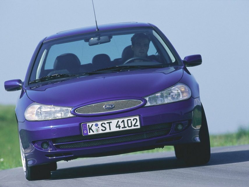 Ford Mondeo ST200 sedan 2