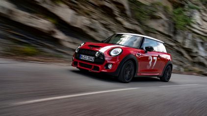 MINI Paddy Hopkirk Edition 2020 (1)