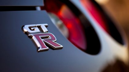 Nissan GT R Logotipo