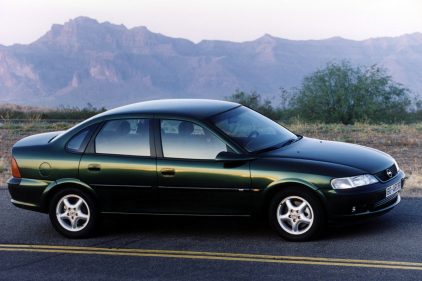 Opel Vectra CD sedan 1995