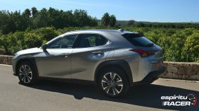 Contacto Lexus UX 300e 05