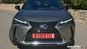 Contacto Lexus UX 300e 08