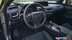 Contacto Lexus UX 300e 15