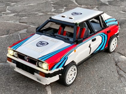 LEGO Lancia Delta Integrale Rally Car (1)