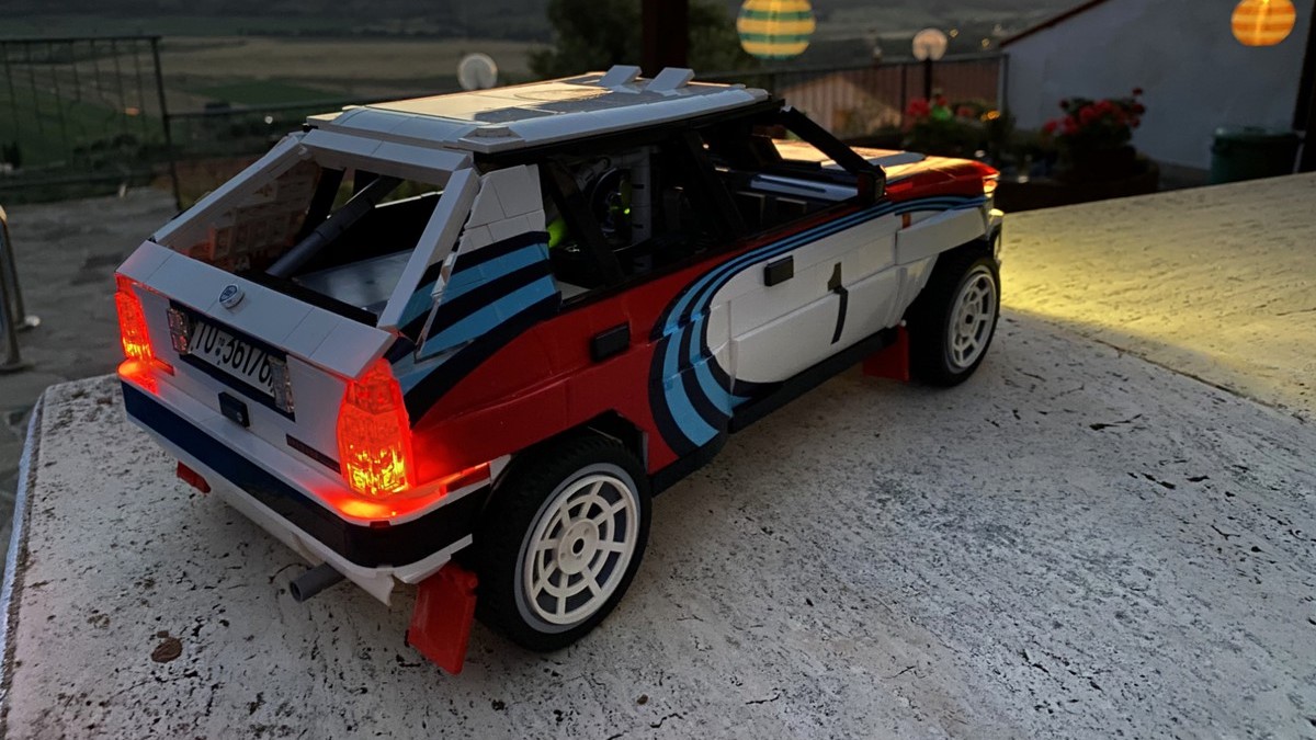 LEGO Lancia Delta Integrale Rally Car (3)