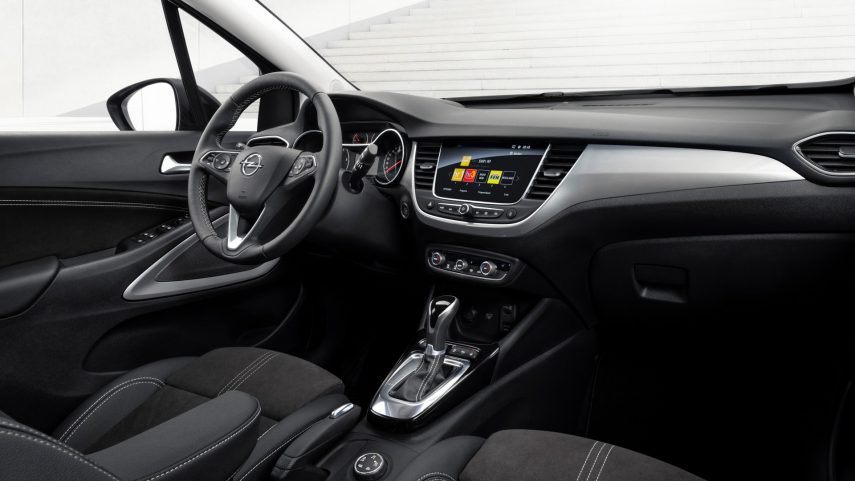 Opel Crossland 2021 (10)
