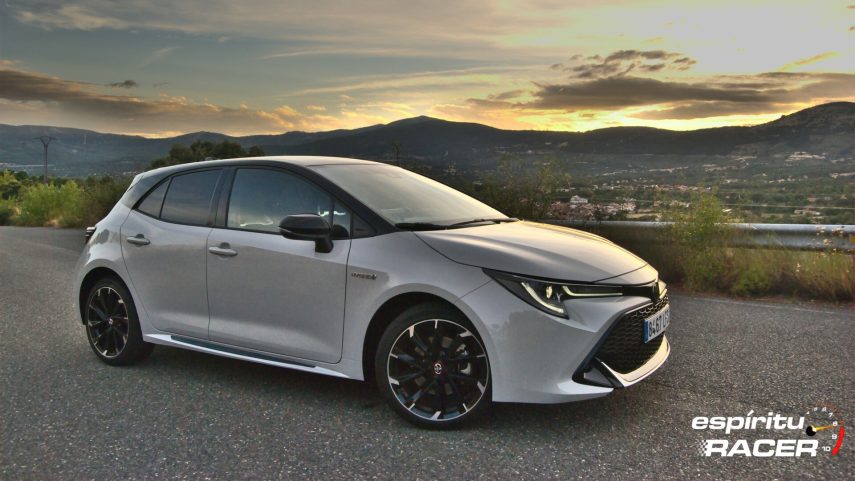 Toyota Corolla 180h GR Sport 01