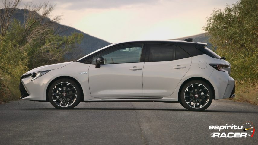 Toyota Corolla 180h GR Sport 05