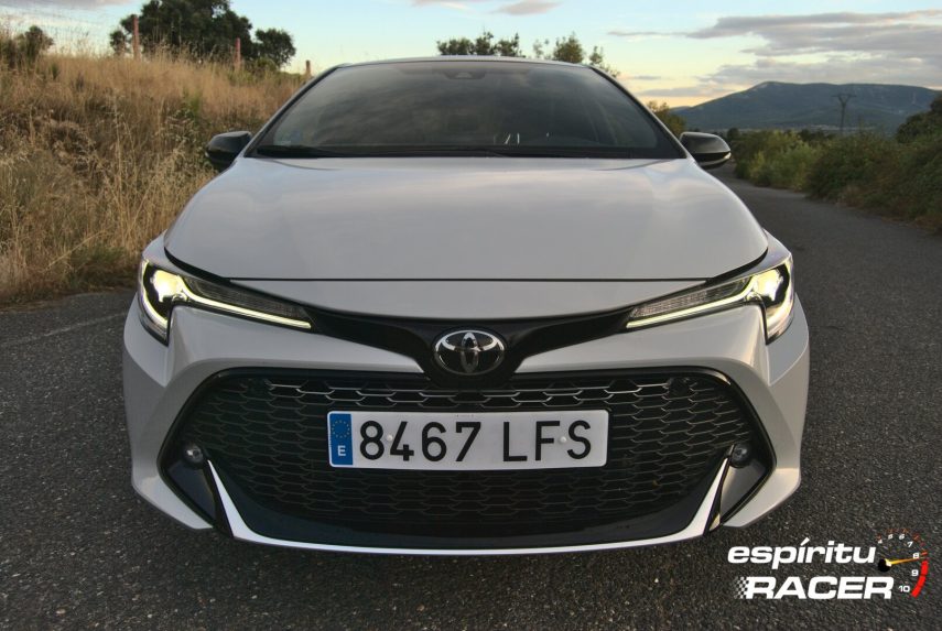 Toyota Corolla 180h GR Sport 11