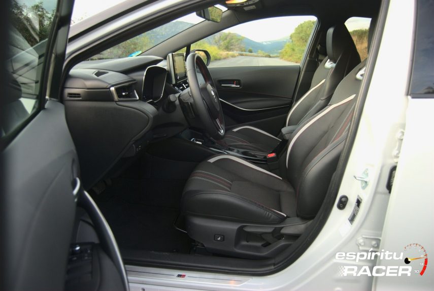 Toyota Corolla 180h GR Sport 22