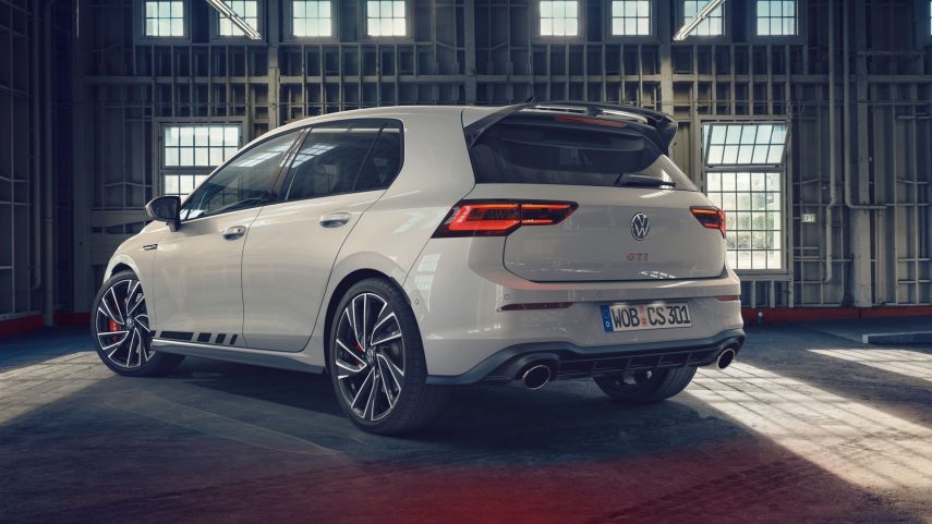 Volkswagen Golf GTI Clubsport 2021 (2)