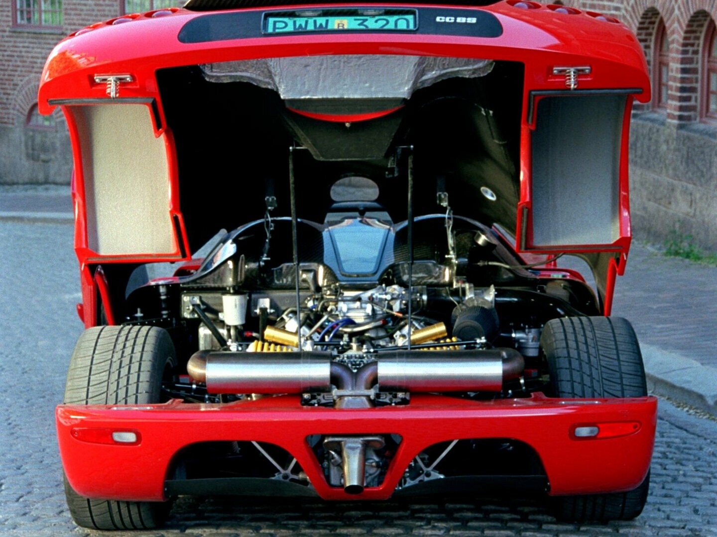 Koenigsegg CC8S 6