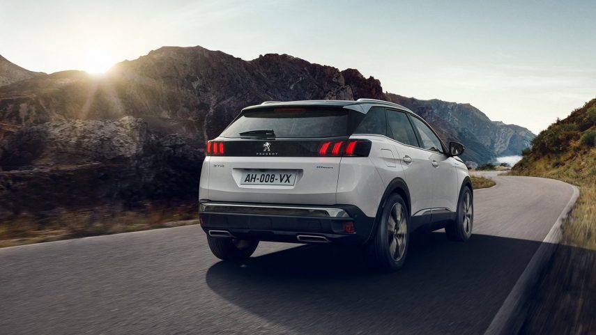Peugeot 3008 Hybrid 300 2021 (3)