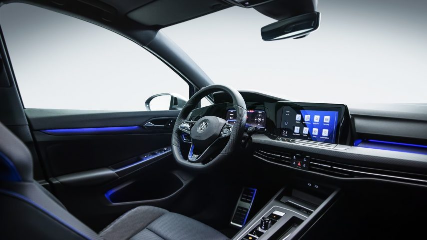 Volkswagen Golf R 2021 (11)